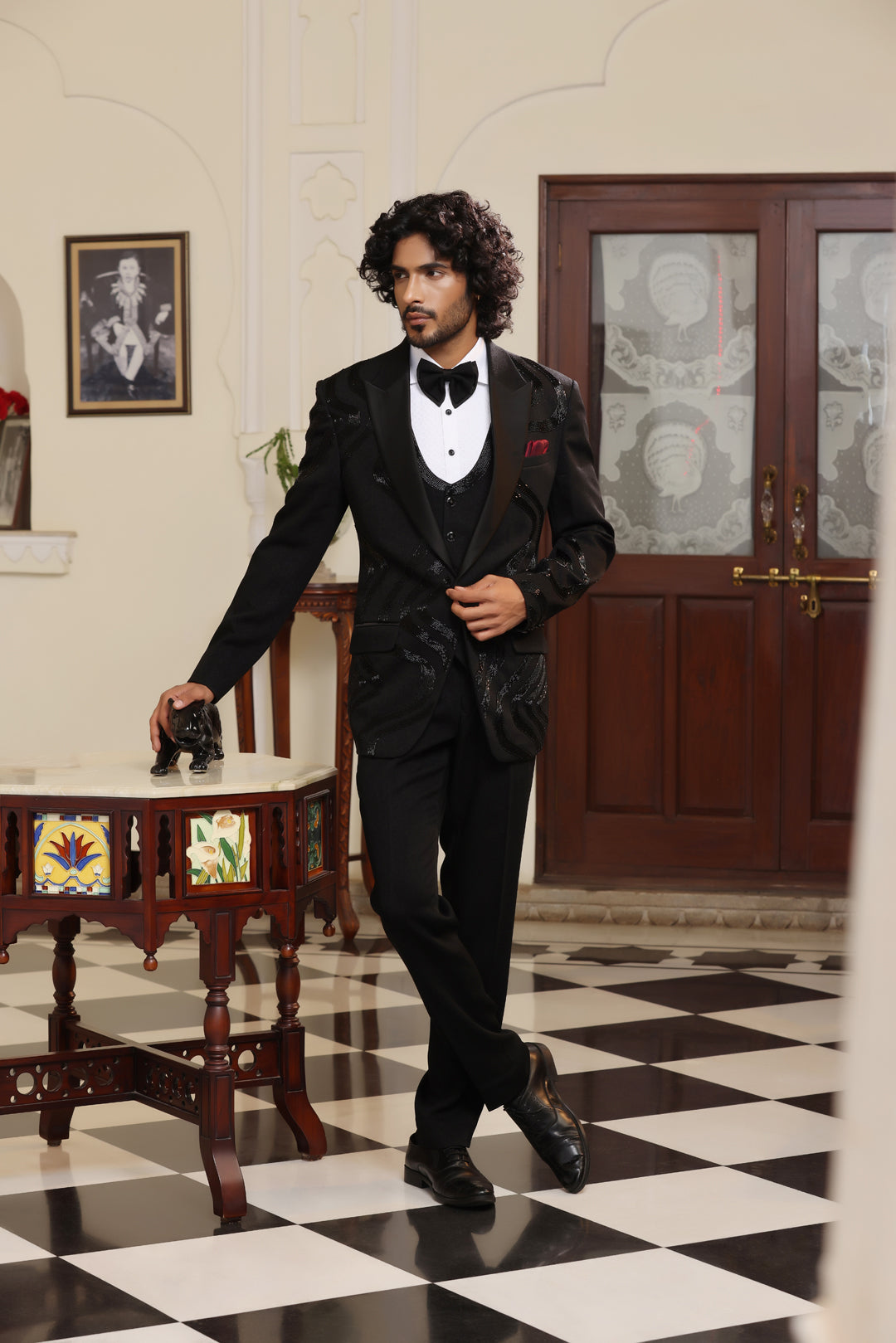Swirl Black Tuxedo Suit