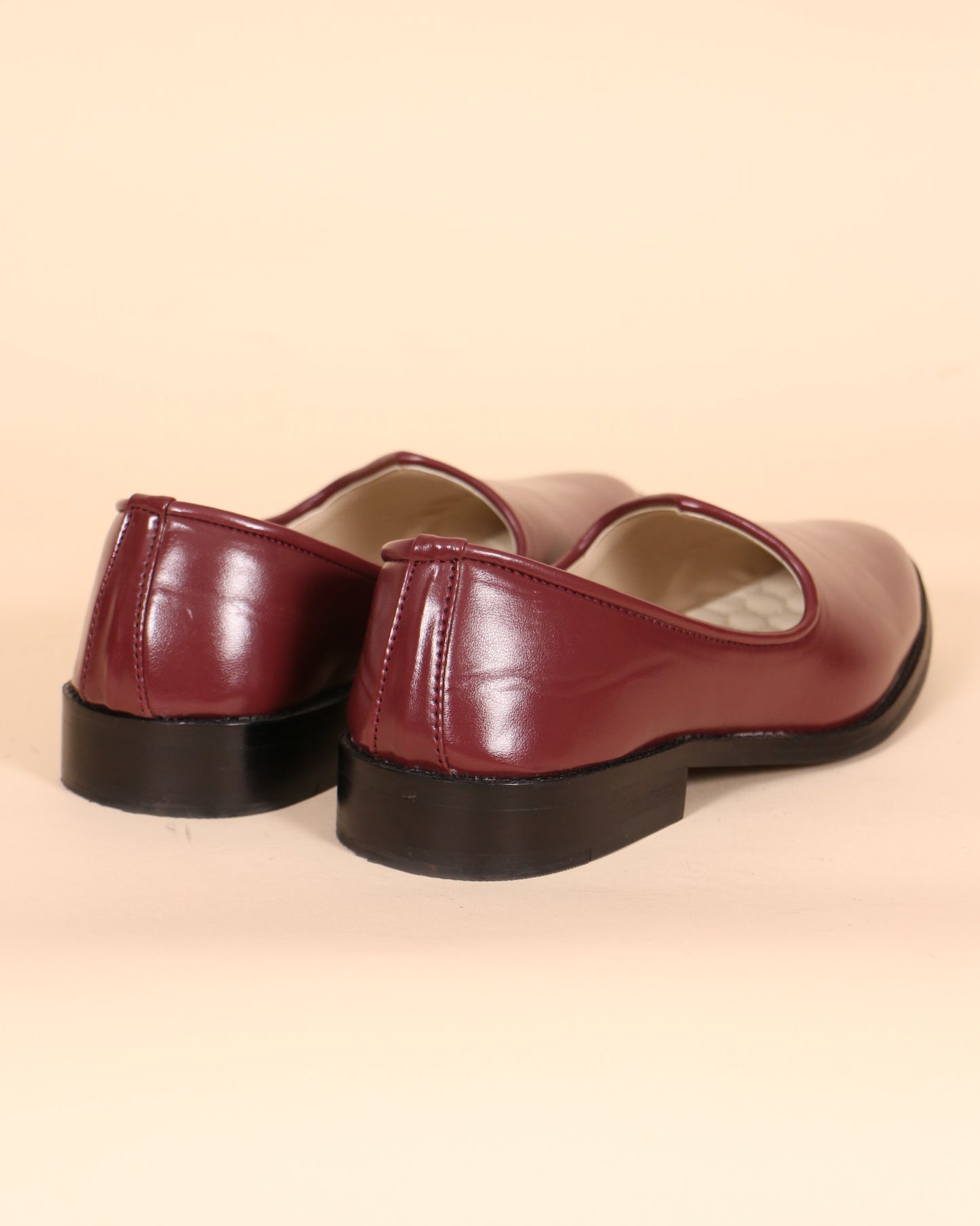 Classic Vegan Burgundy Mojari