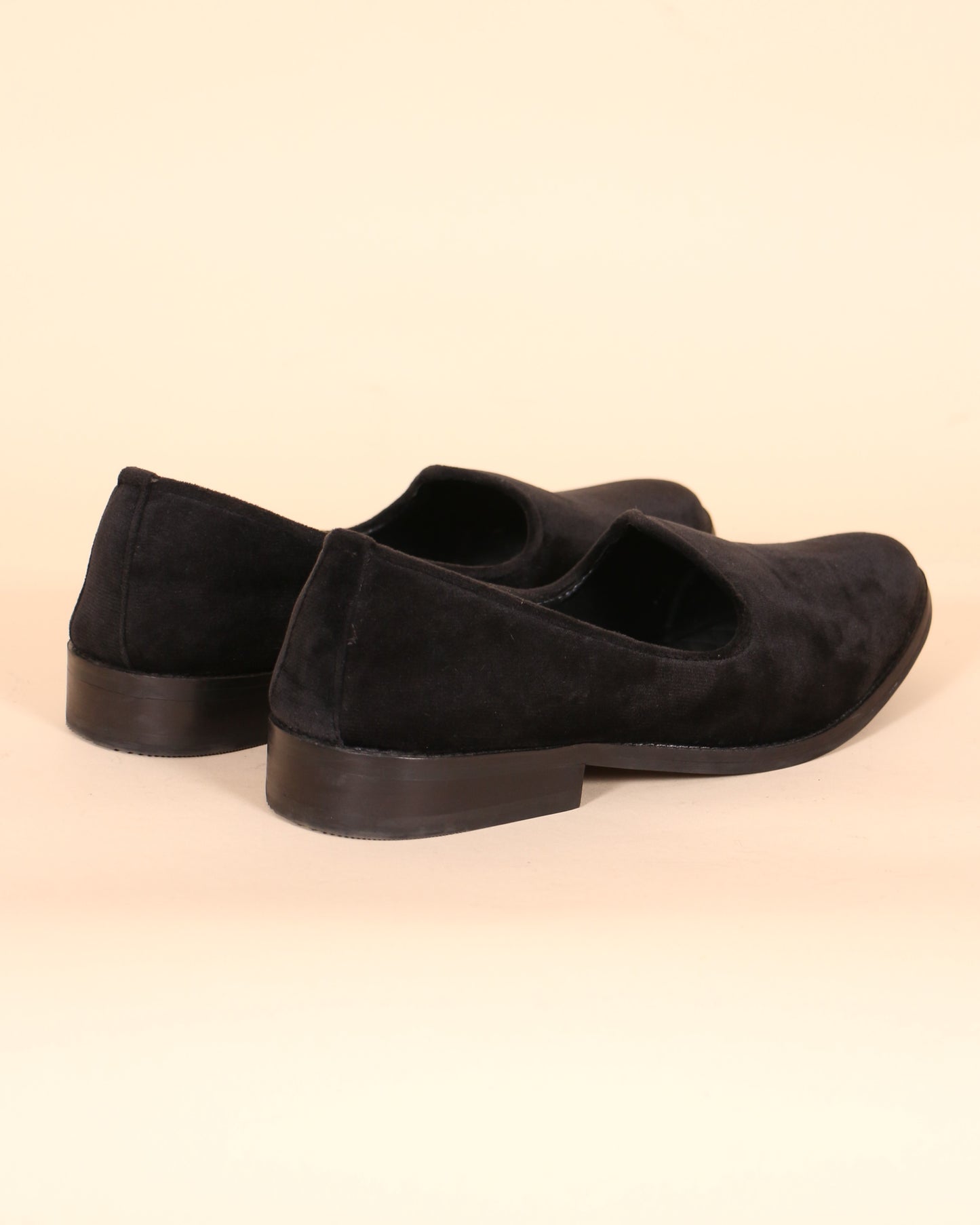 Classic Black Velvet Mojari