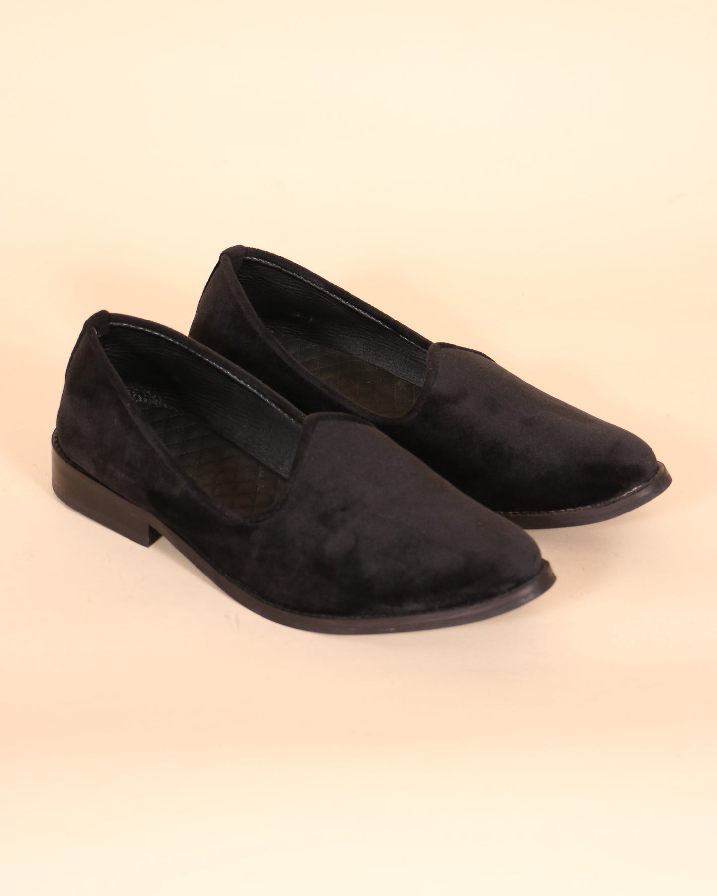 Classic Black Velvet Mojari