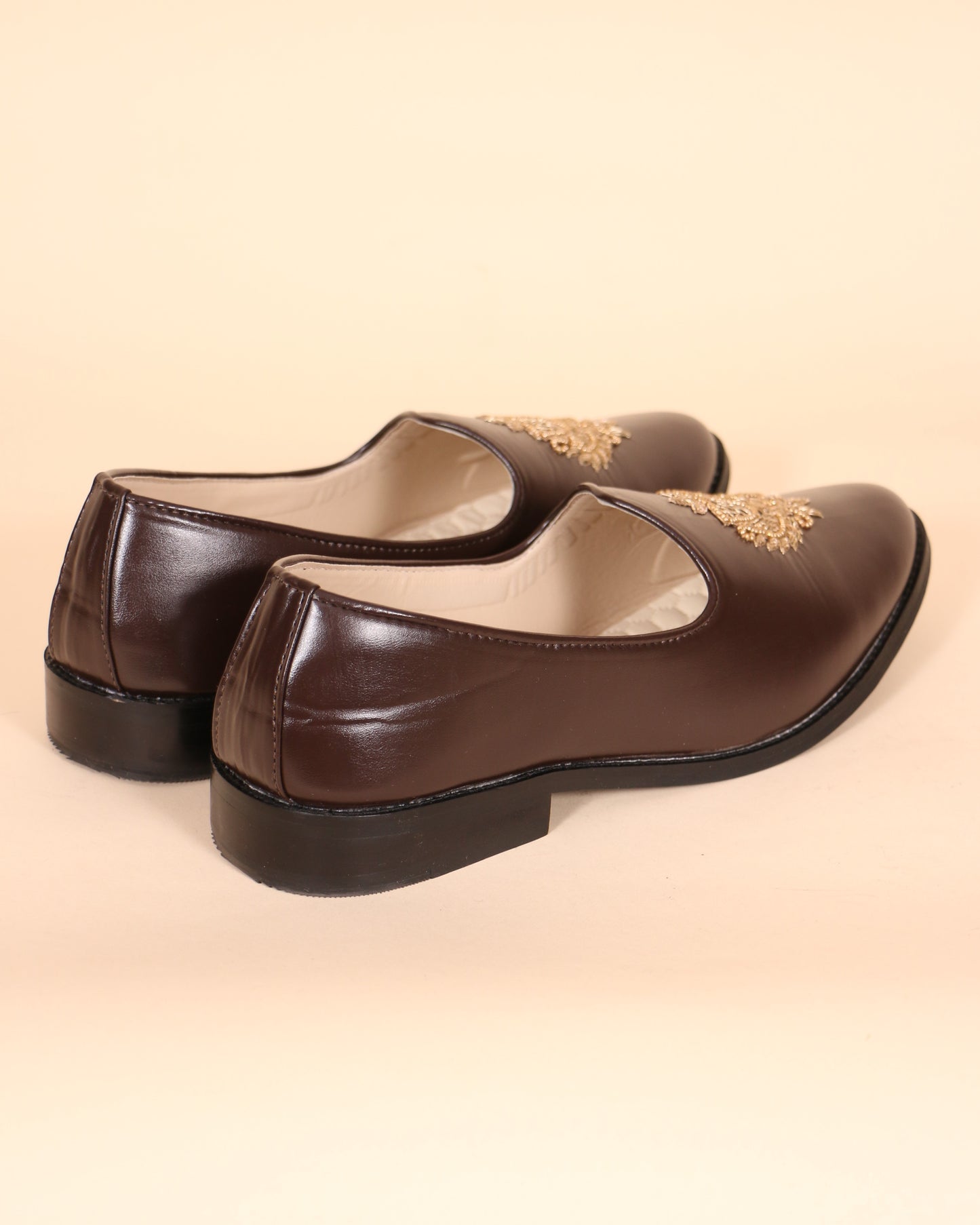 Vegan Brown Mojari