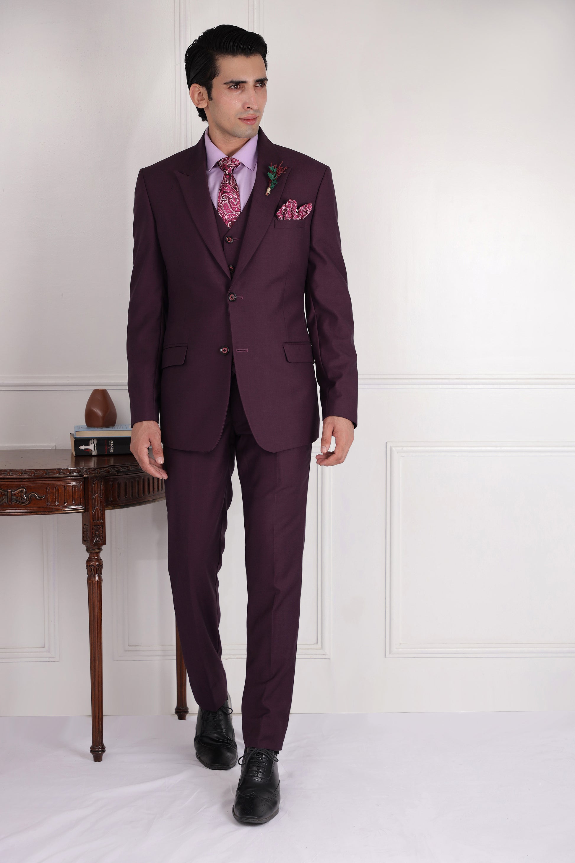 BURGUNDY WINE SUIT
