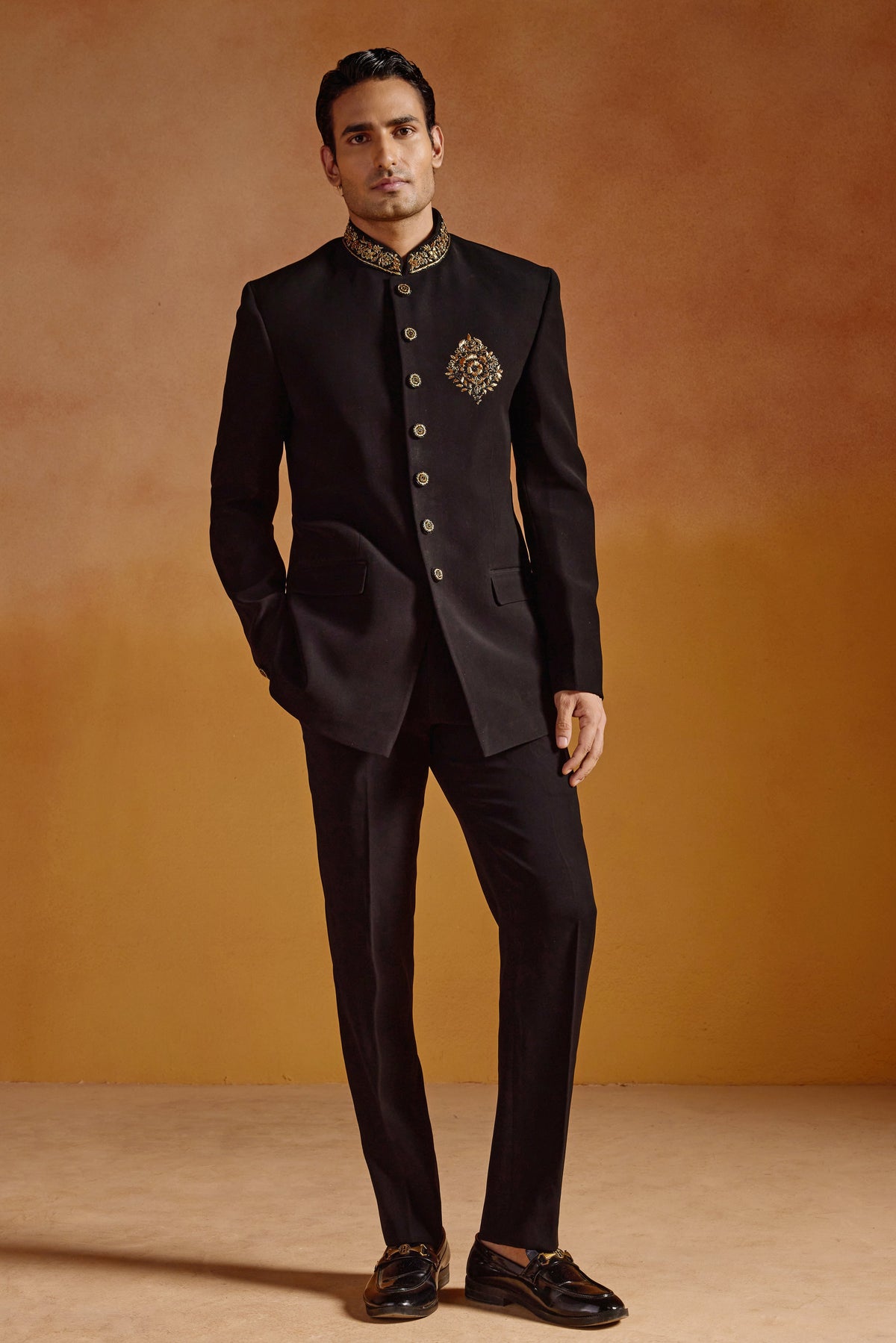 Aurelion Black Jodhpuri