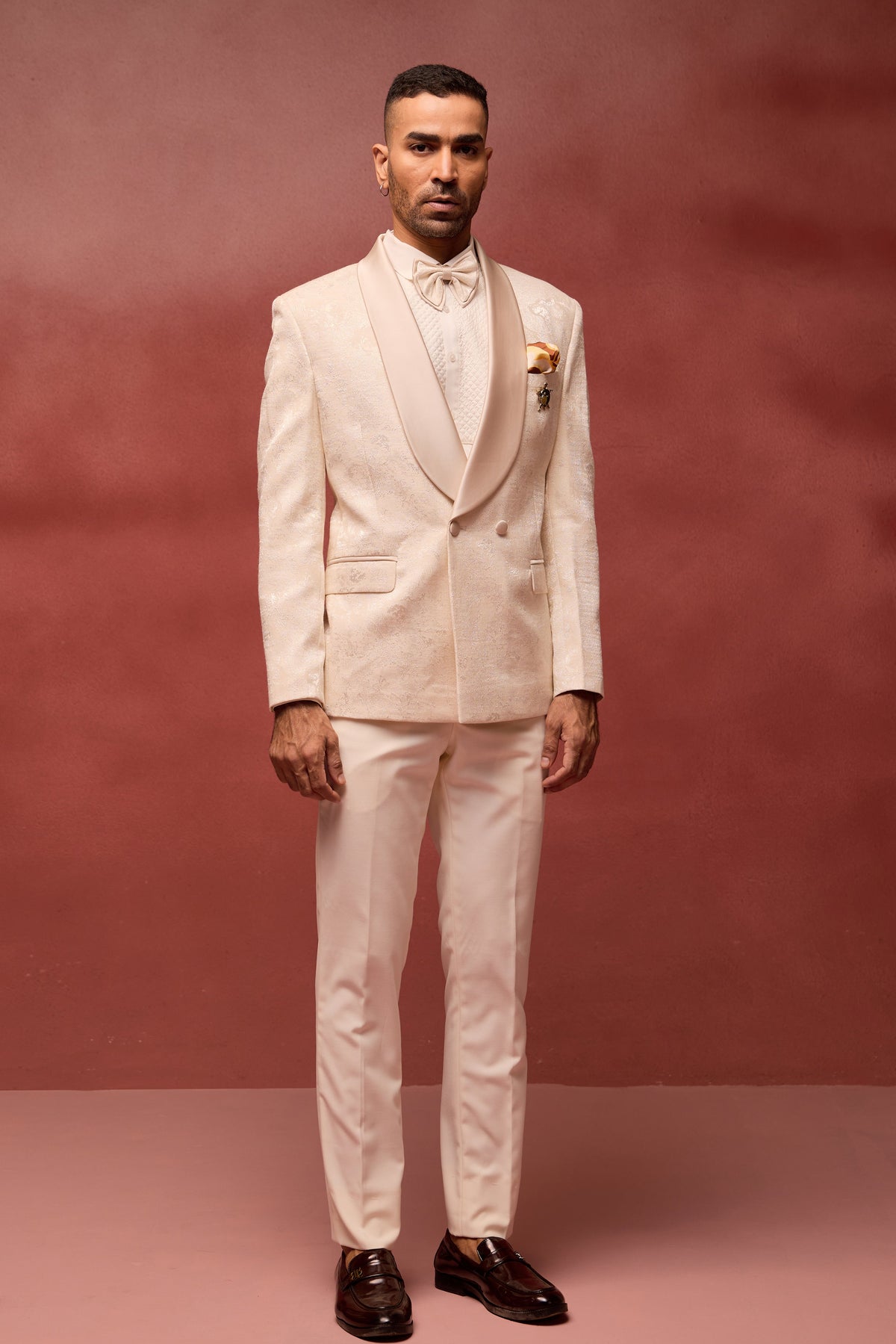 Pearl Elegance Tuxedo