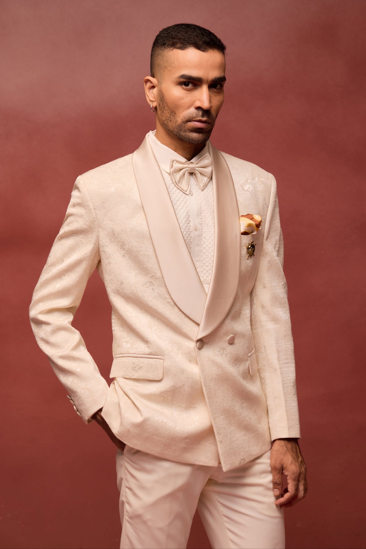 Pearl Elegance Tuxedo
