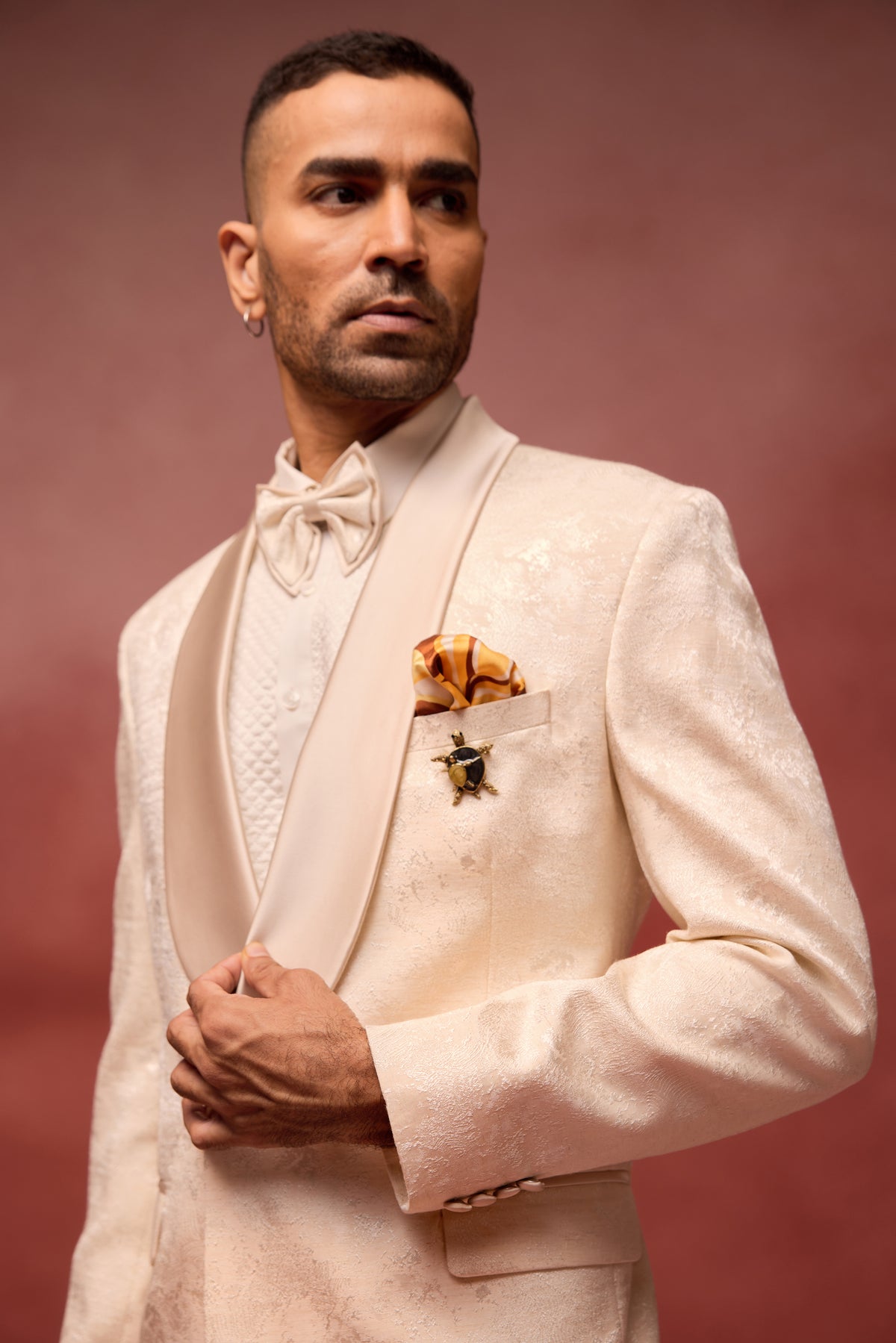 Pearl Elegance Tuxedo