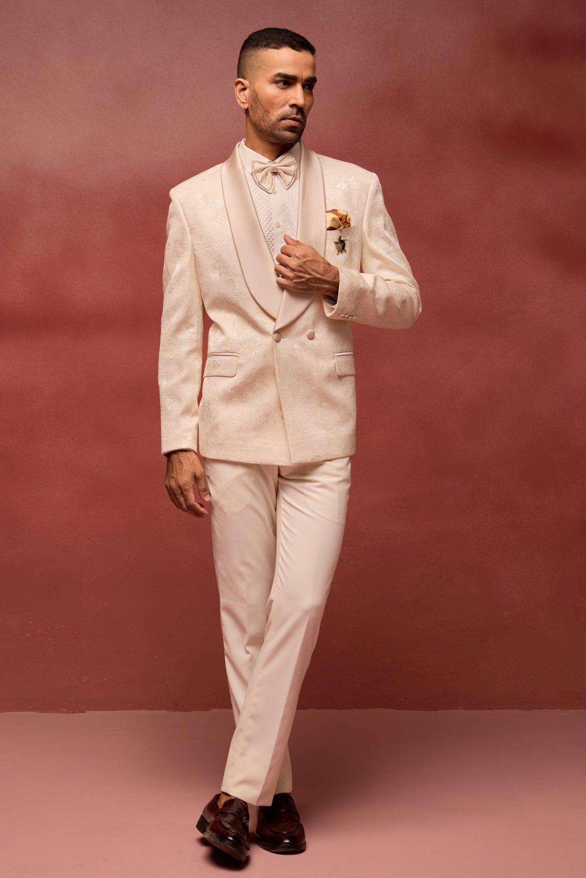 Pearl Elegance Tuxedo
