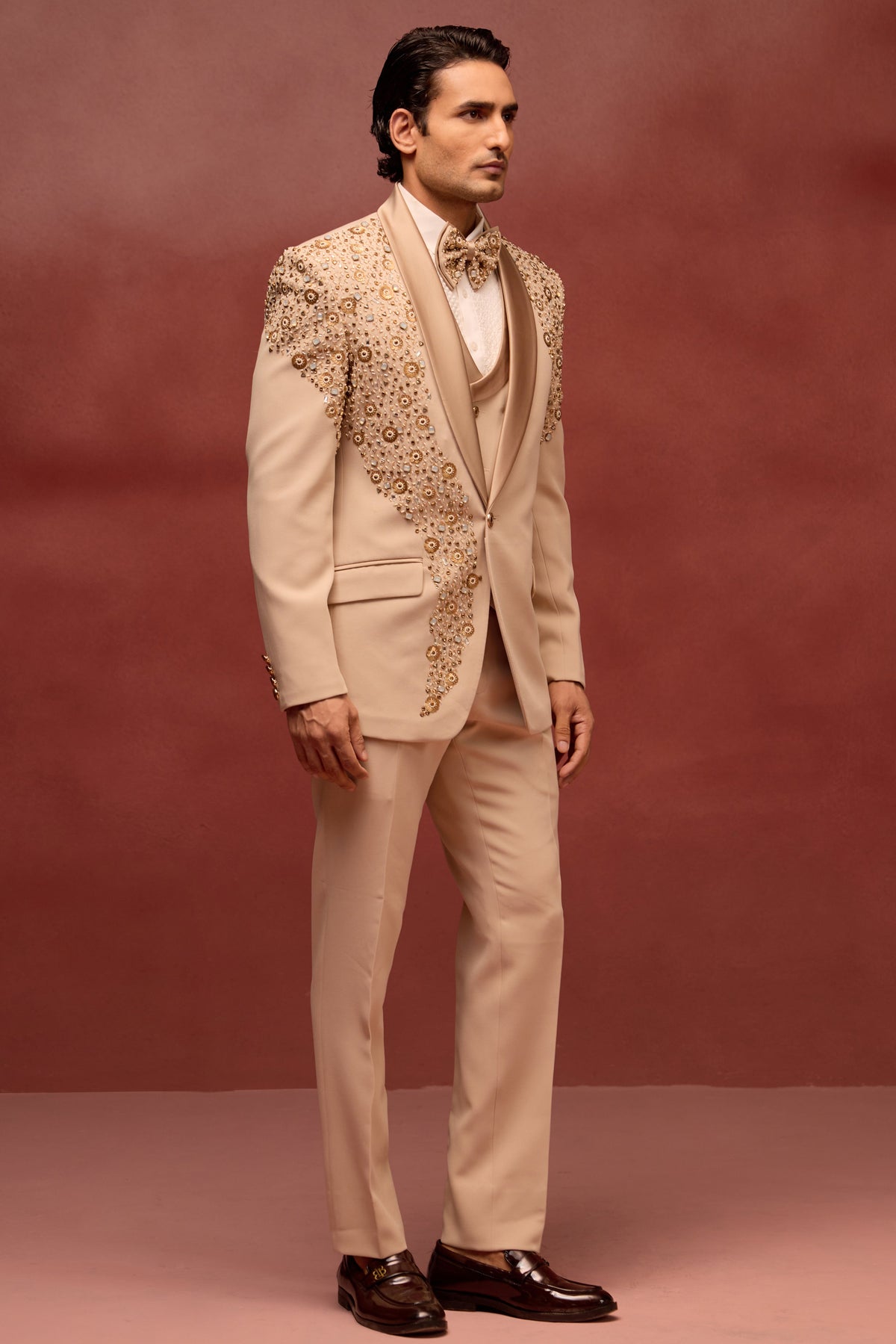 Golden Éclat Luxury Tuxedo