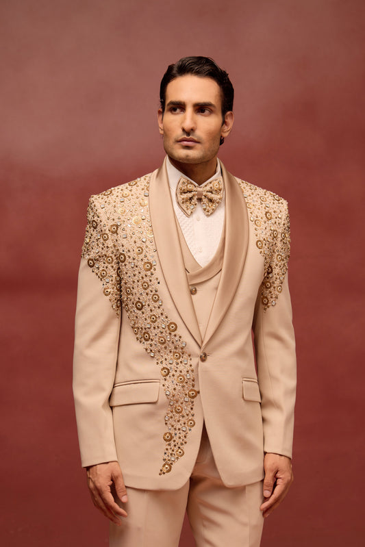 Golden Éclat Luxury Tuxedo