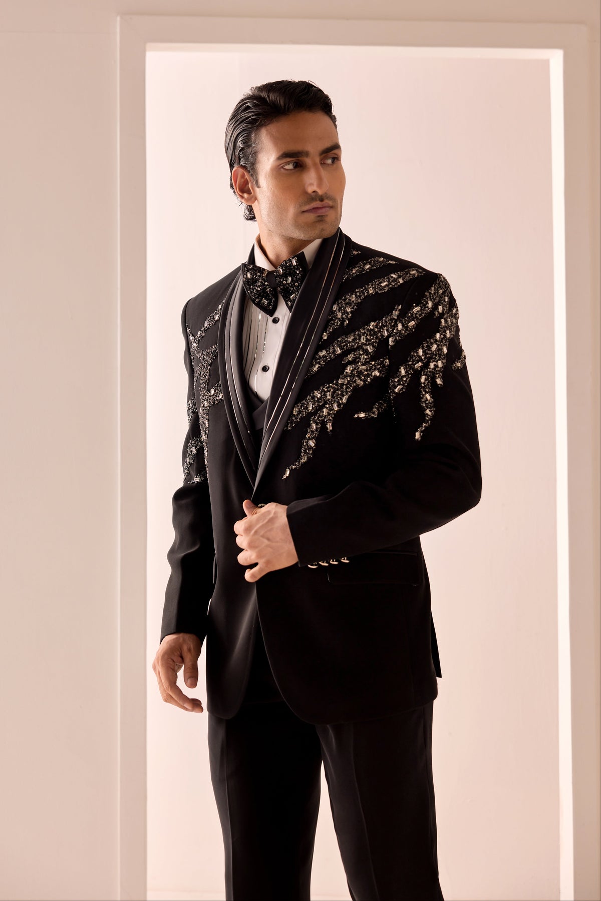 Black Eclipse Embroidered Tuxedo