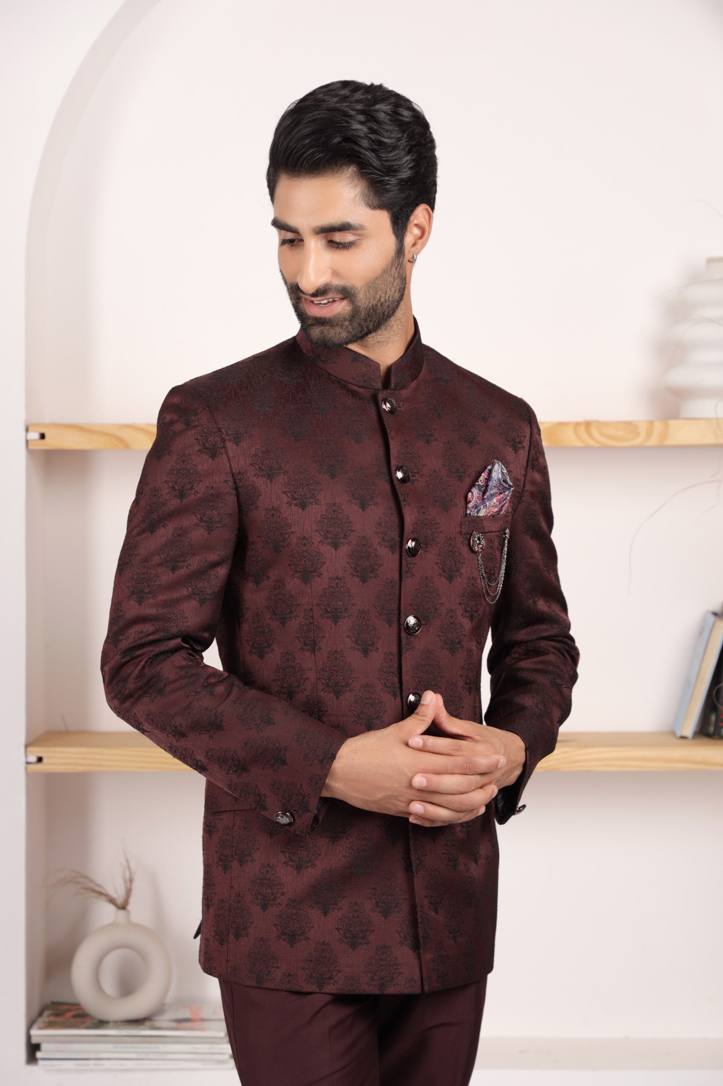 Maroon Color Bandhgala Chinese/Mandarin Collar Jodhpuri Suit – Bollywood  Wardrobe