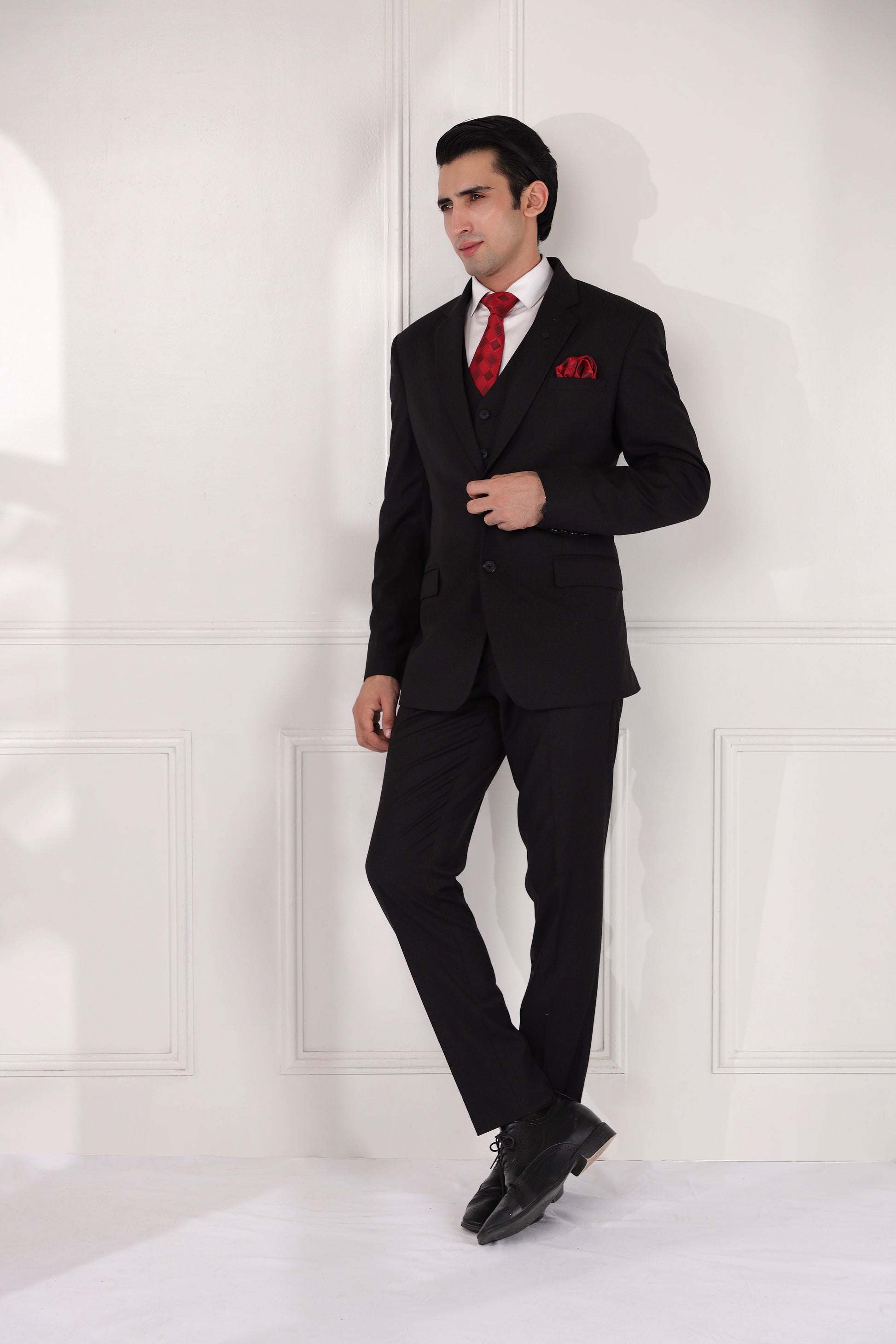Buy Premium Men's Suit Online | Eternal Black Zoop Men Buy Premium Men's Suit Online | Eternal Black Zoop Men