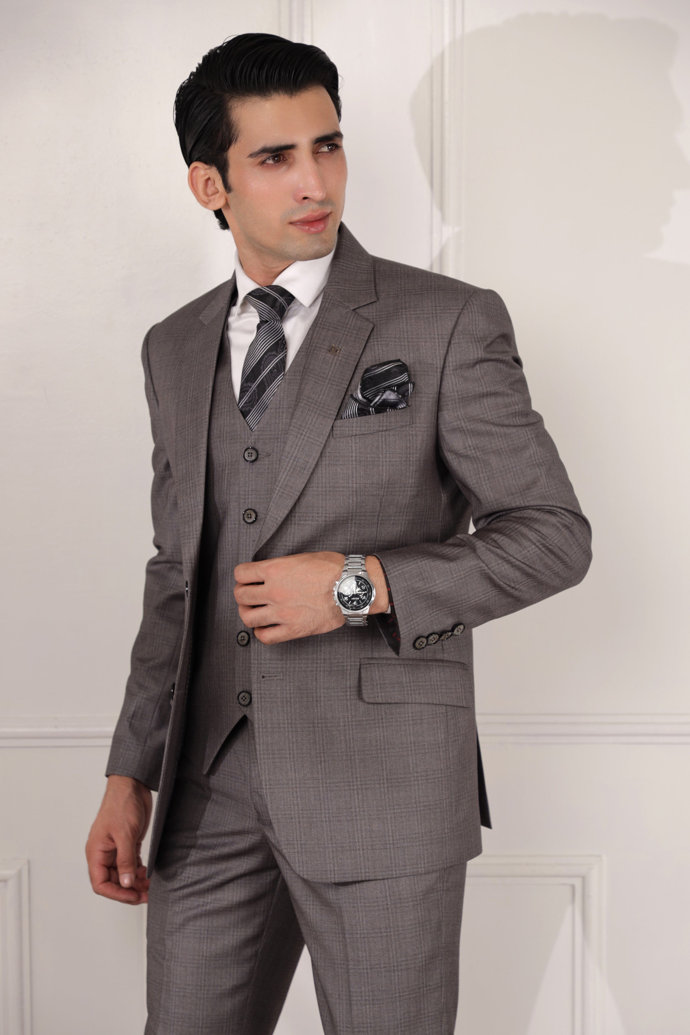 Buy Raymond Burgundy Striped Single Breasted Contemporary Fit Ethnic  Bandhgala Suit - Suits for Men 2189042 | Myntra